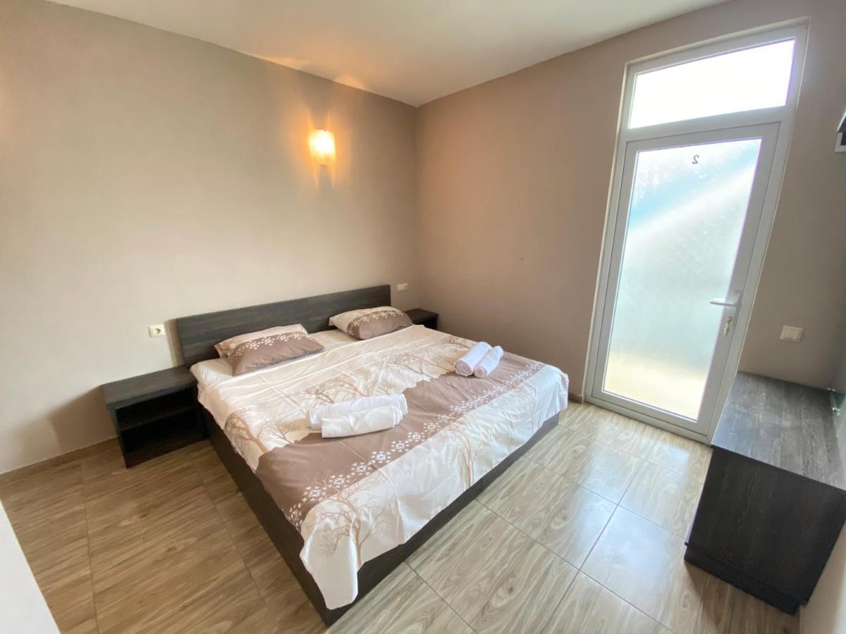 Hotel Charli Koboeleti Buitenkant foto