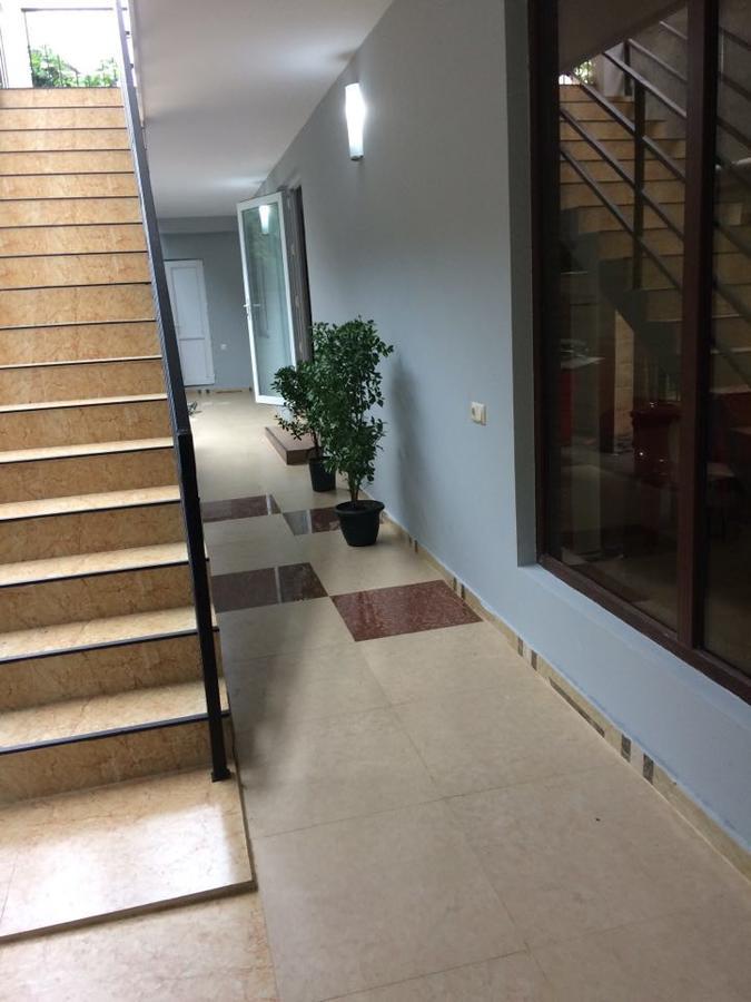 Hotel Charli Koboeleti Buitenkant foto